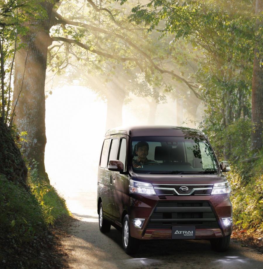  Daihatsu Atrai Wagon 2017 года  (фото 3 из 3)